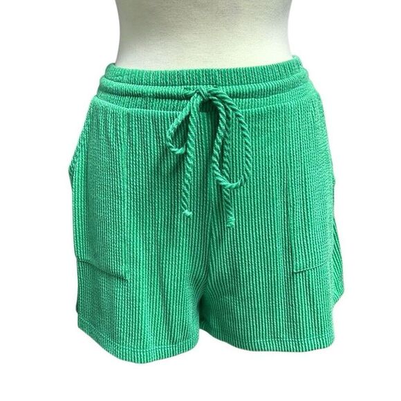 Bucket List Women’s Green Ribbed Drawstring Shorts Size Medium NEW - Picture 1 of 8